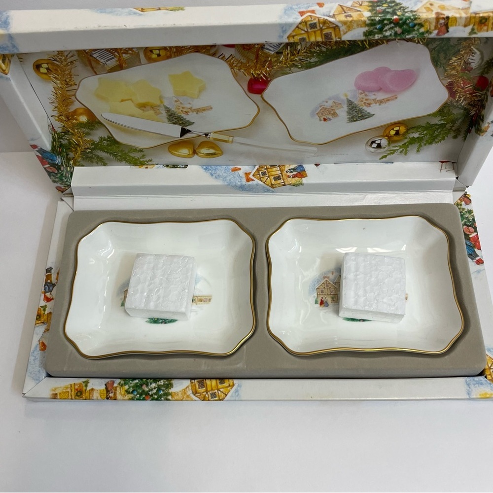 Mikasa Vintage Merry Christmas Chelsea Tray Trinket Dish Set of 2